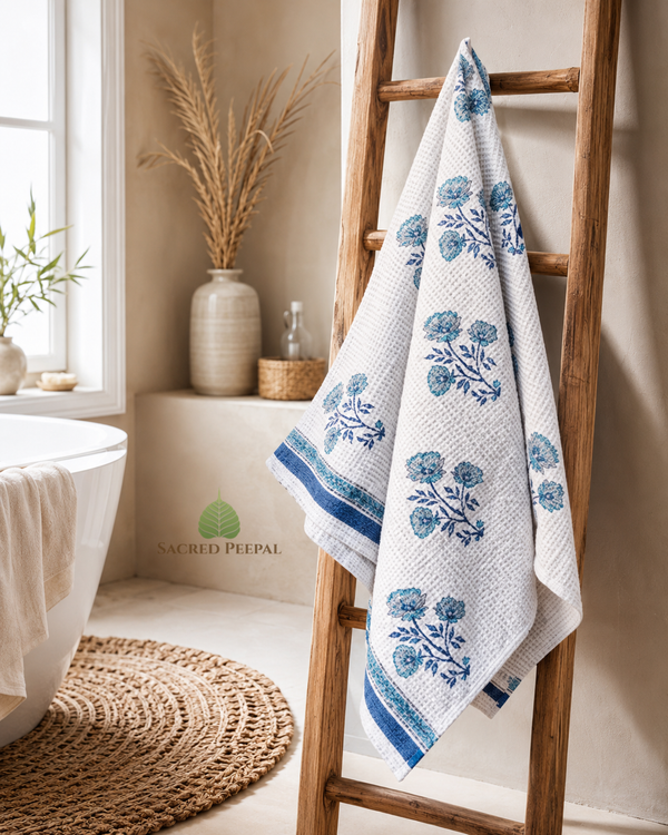 Misty Azure Floral Waffle Bath Towel | 30 x 60 Inch